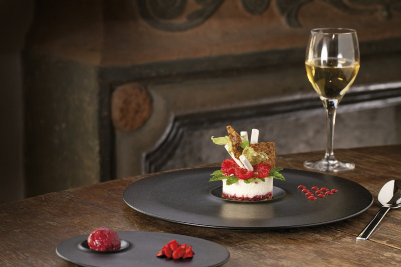 Assiette plate petite aile rond noir porcelaine vitrifiée Ø 32,8 cm Neo Fusion Rak
