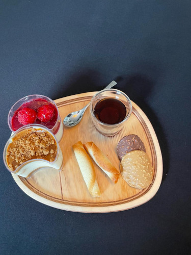 Plateau café gourmand irrégulier bouleau 26 cm De La Roca