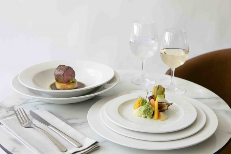 Assiette plate ovale blanc porcelaine 39x27 cm Presto Accolade